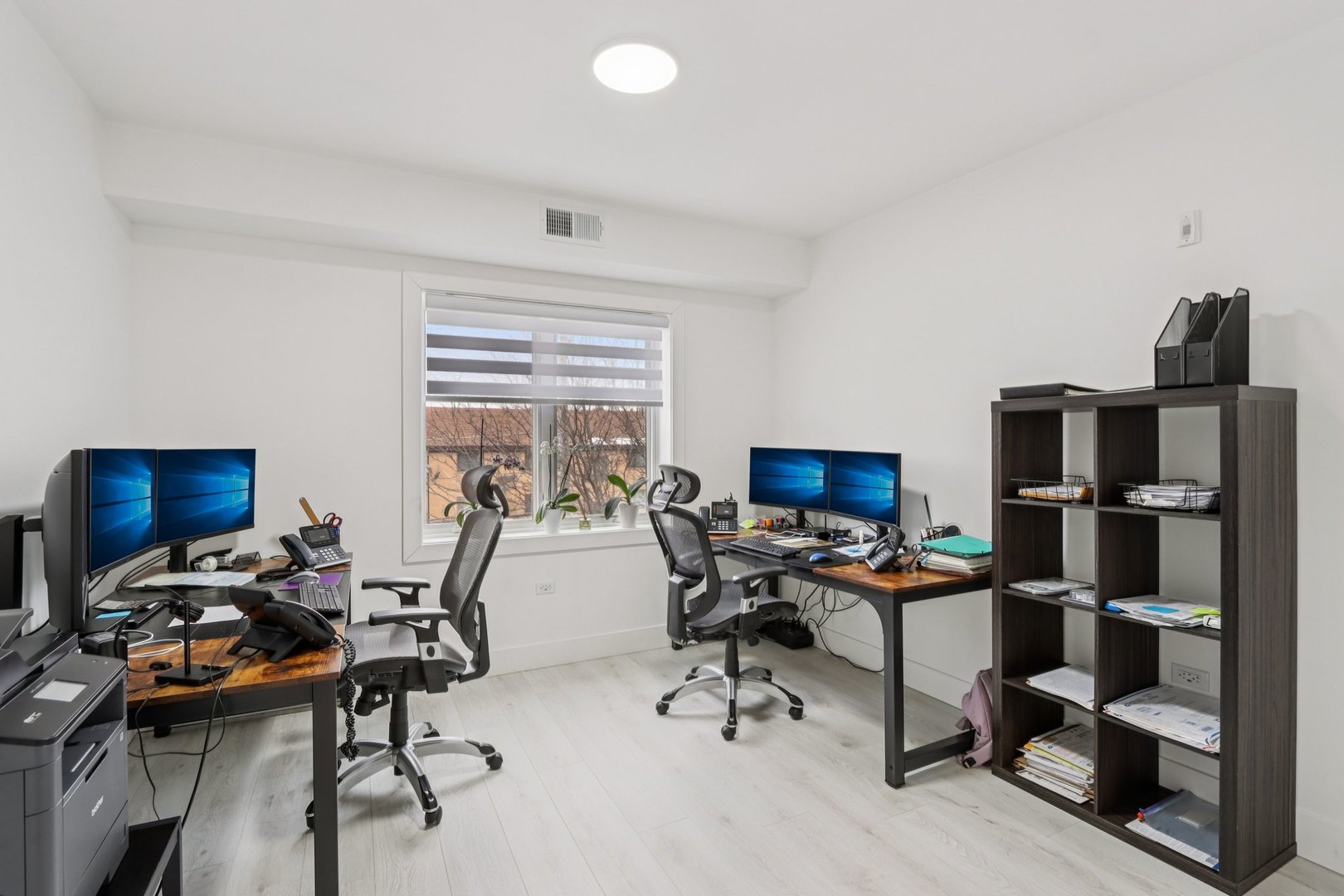 9864 LELAND Avenue Unit: 309