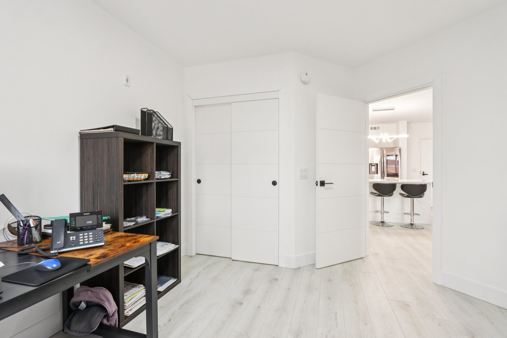 9864 LELAND Avenue Unit: 309