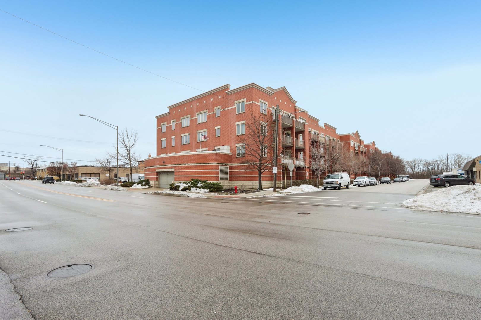 9864 LELAND Avenue Unit: 309