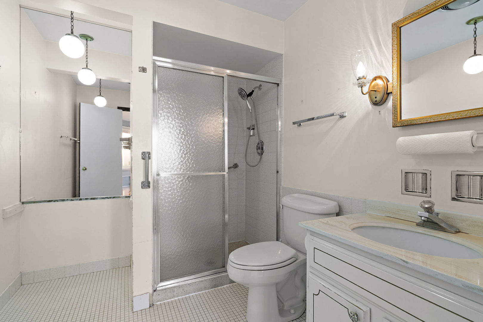 2500 Archbury Lane Unit: 1A