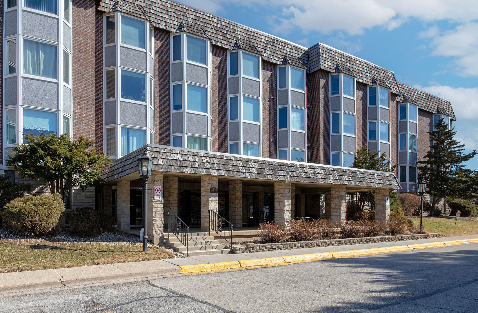2500 Archbury Lane Unit: 1A