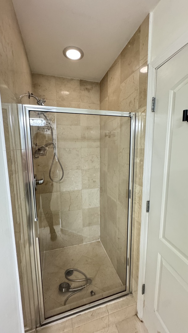 2507 N MILWAUKEE Avenue Unit: 2N