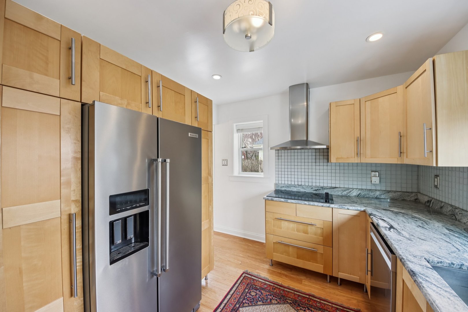 6601 N Trumbull Avenue