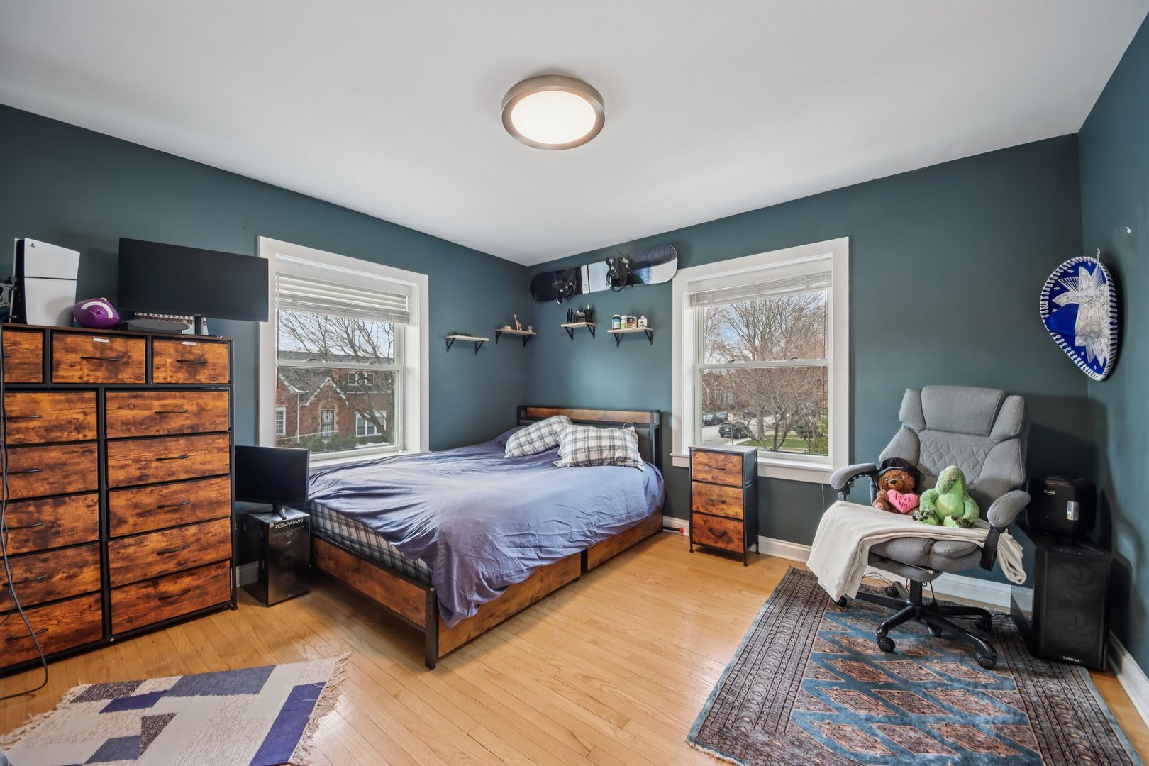 6601 N Trumbull Avenue