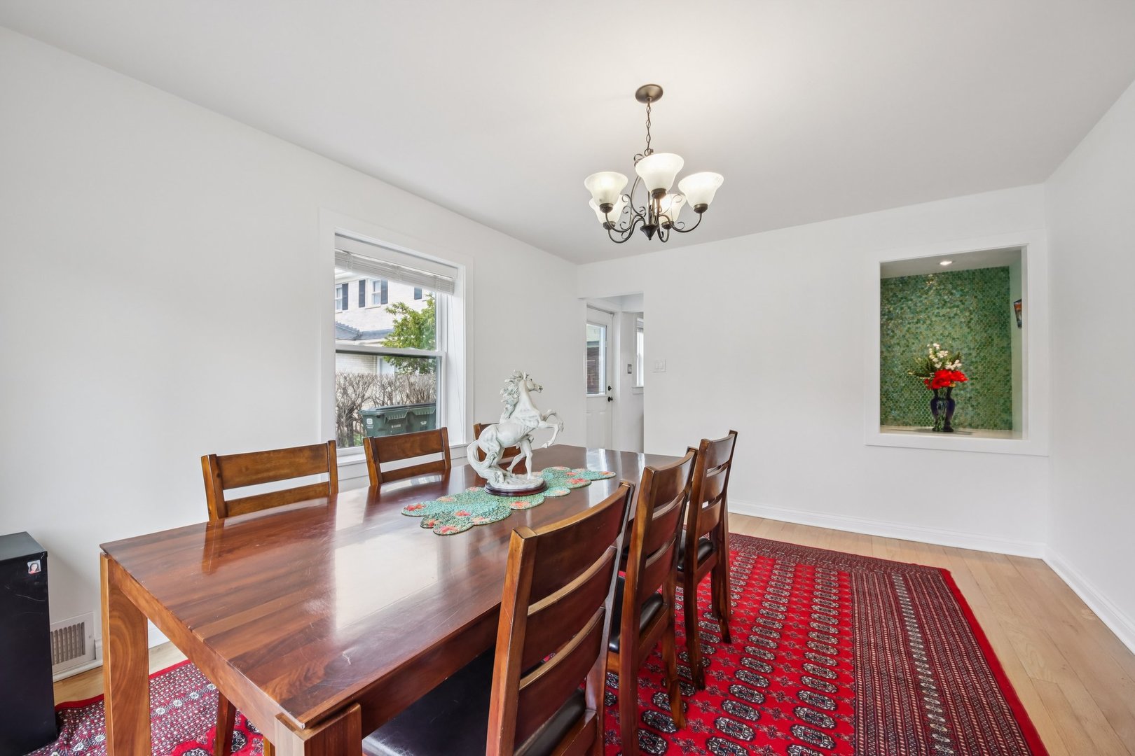 6601 N Trumbull Avenue