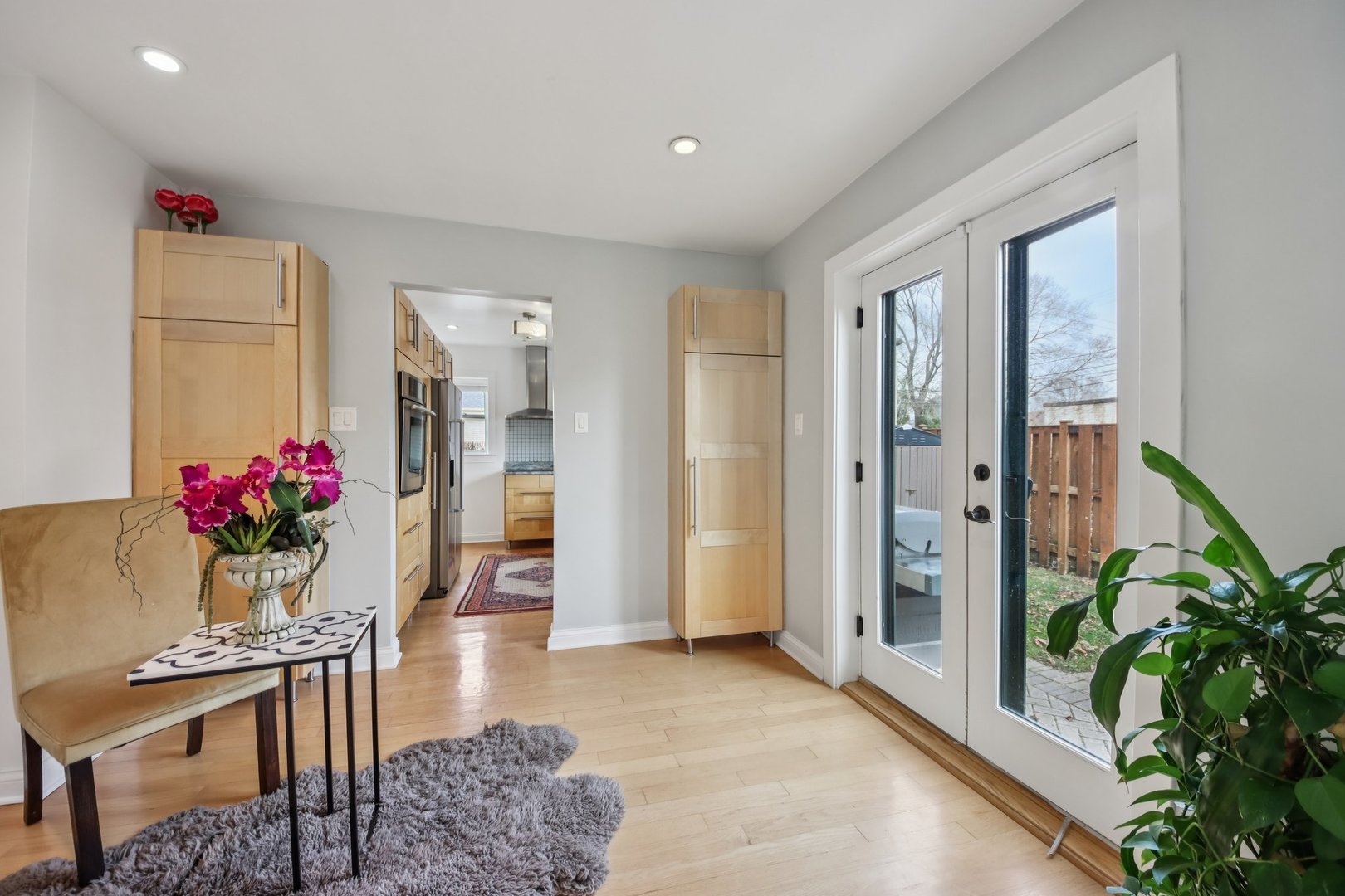 6601 N Trumbull Avenue