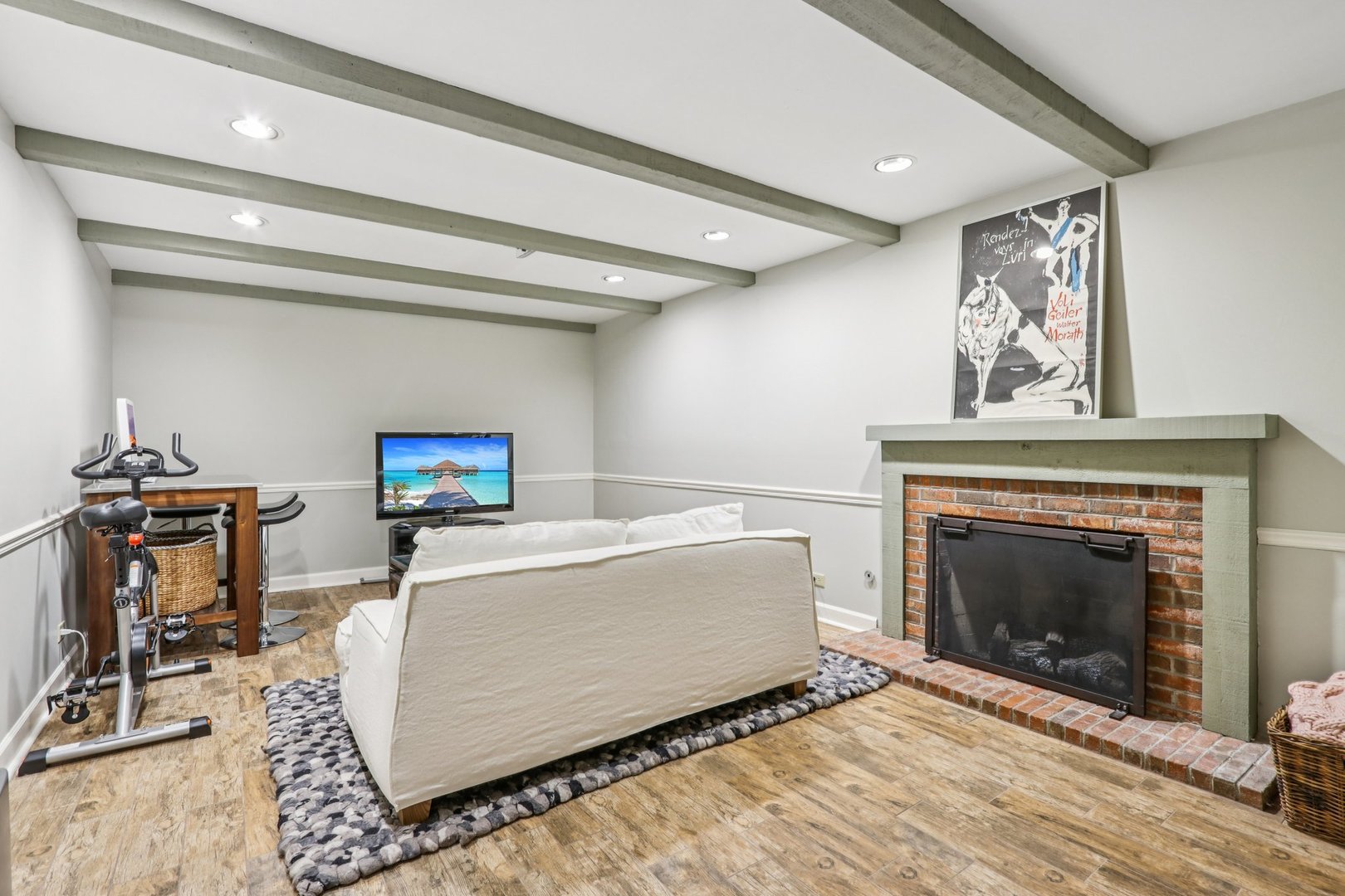 19 Landmark Avenue Unit: 19