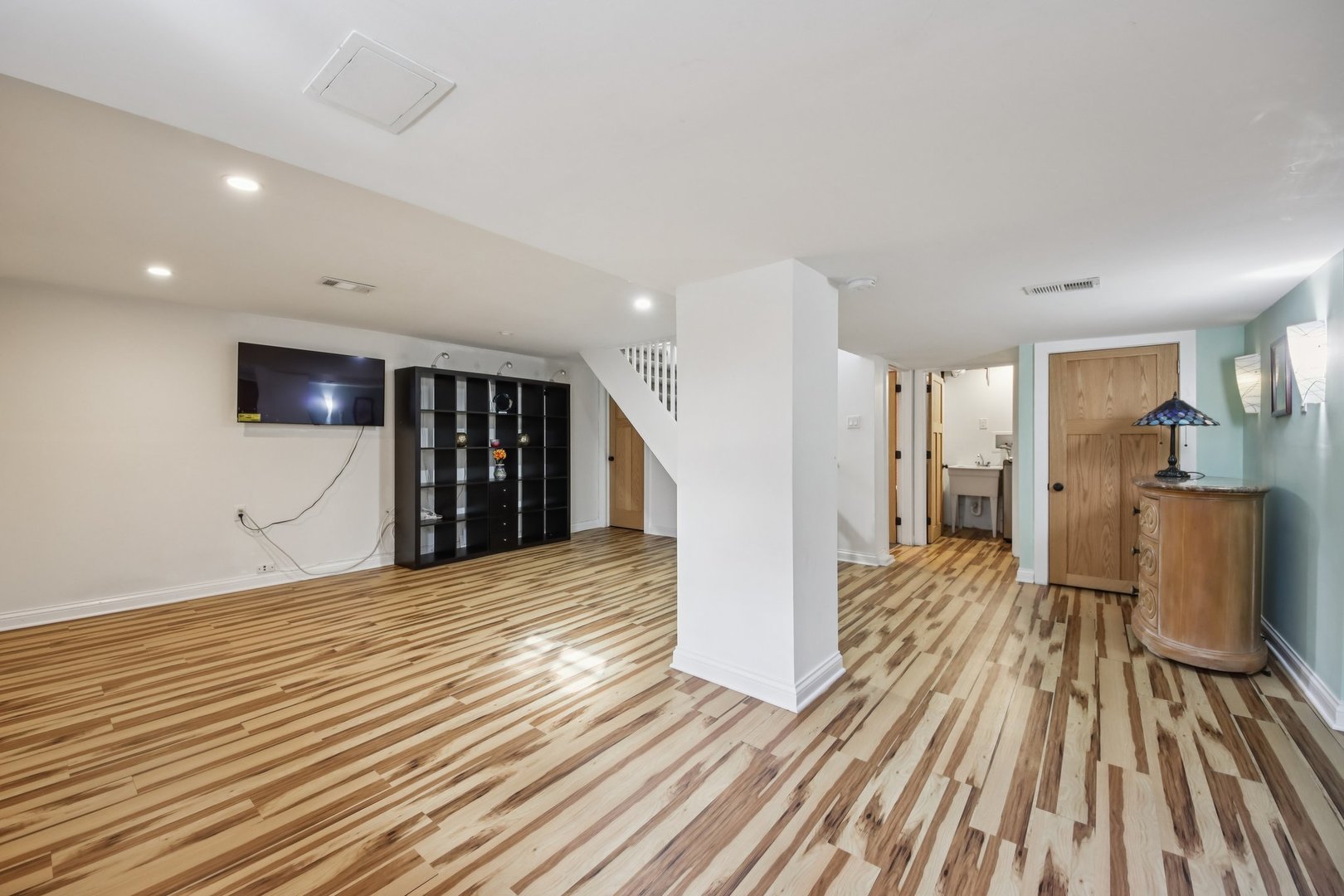 6601 N Trumbull Avenue