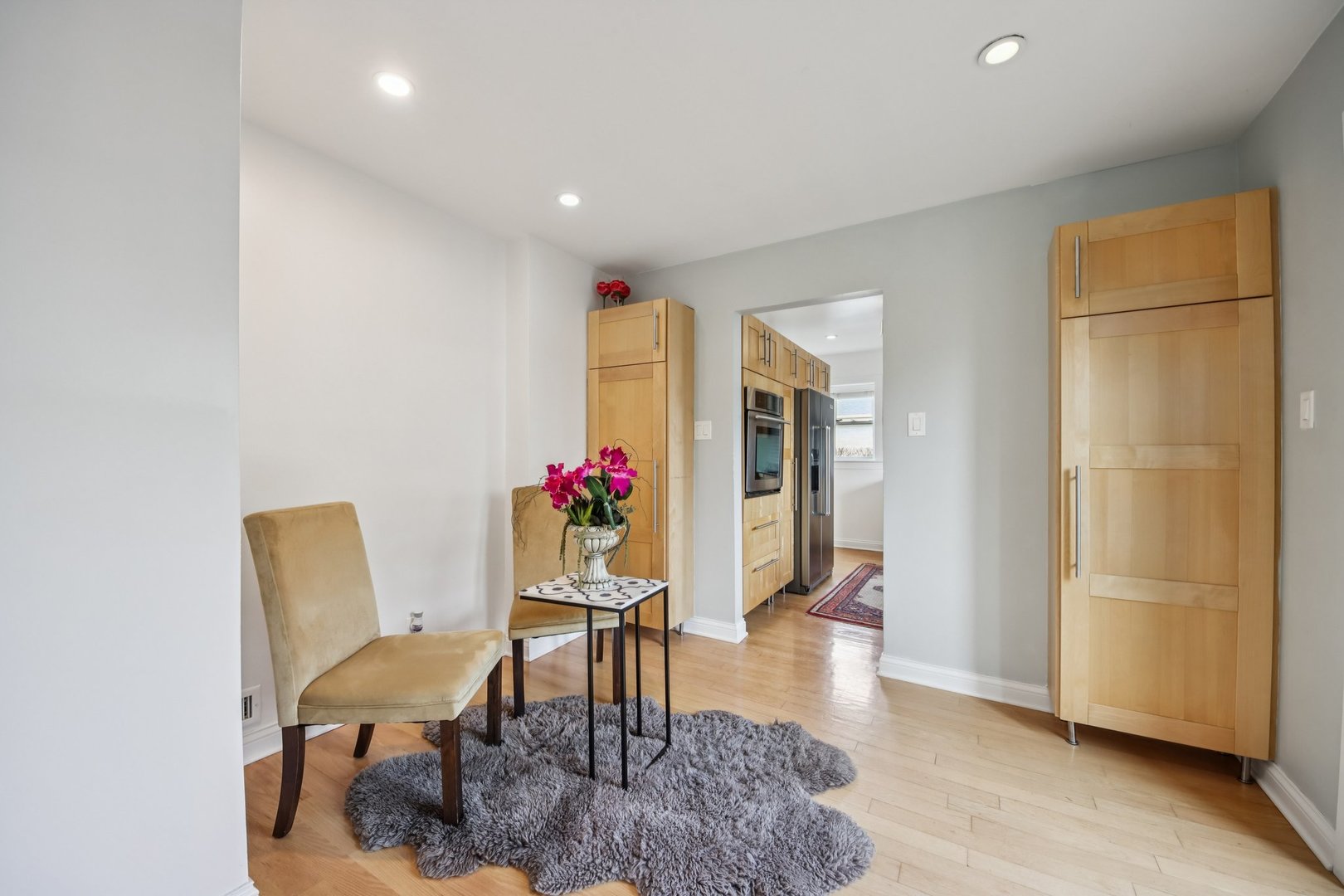 6601 N Trumbull Avenue