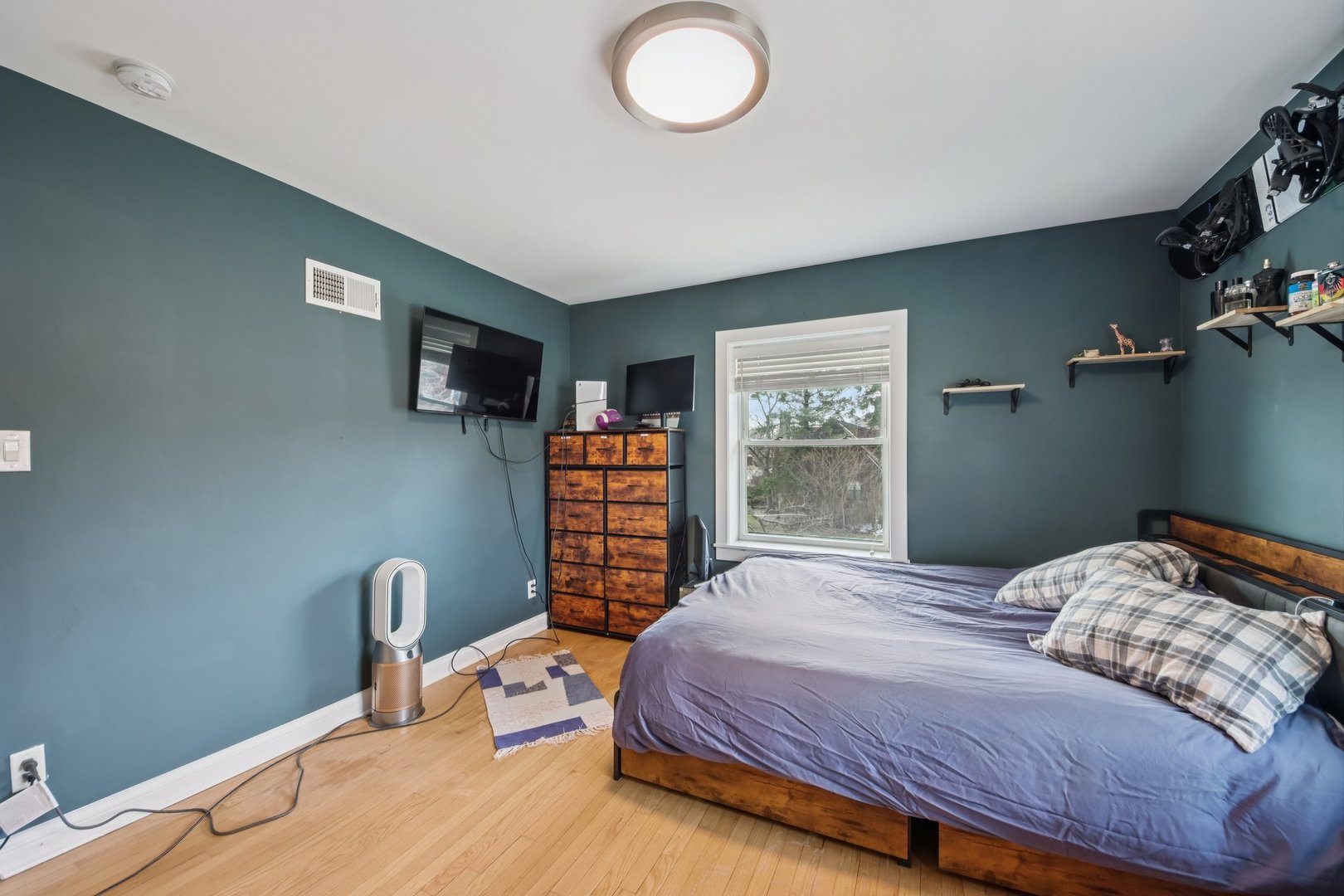 6601 N Trumbull Avenue