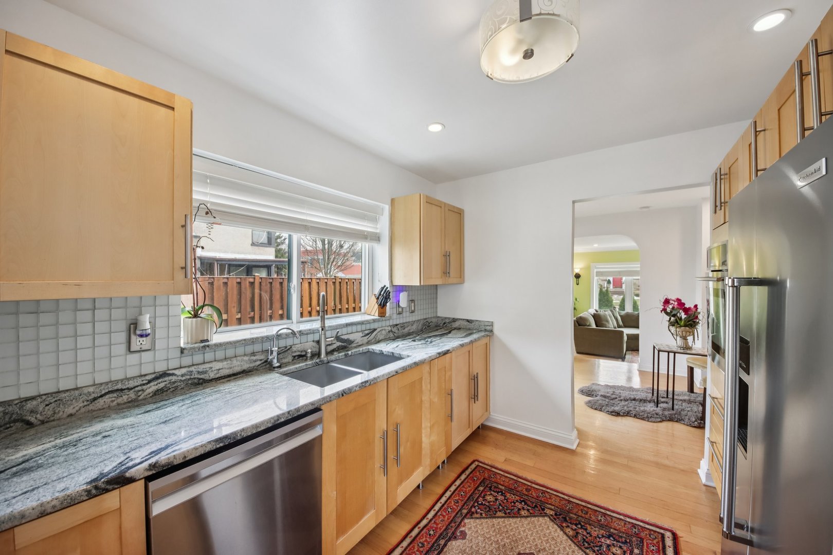 6601 N Trumbull Avenue