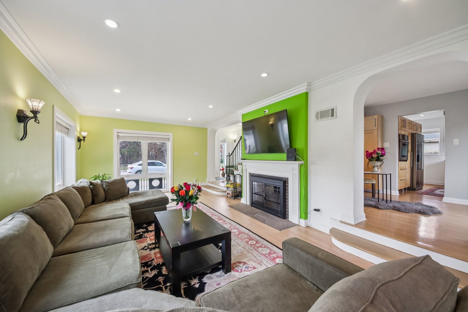 6601 N Trumbull Avenue