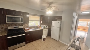 5544 N Campbell Avenue Unit: 1C