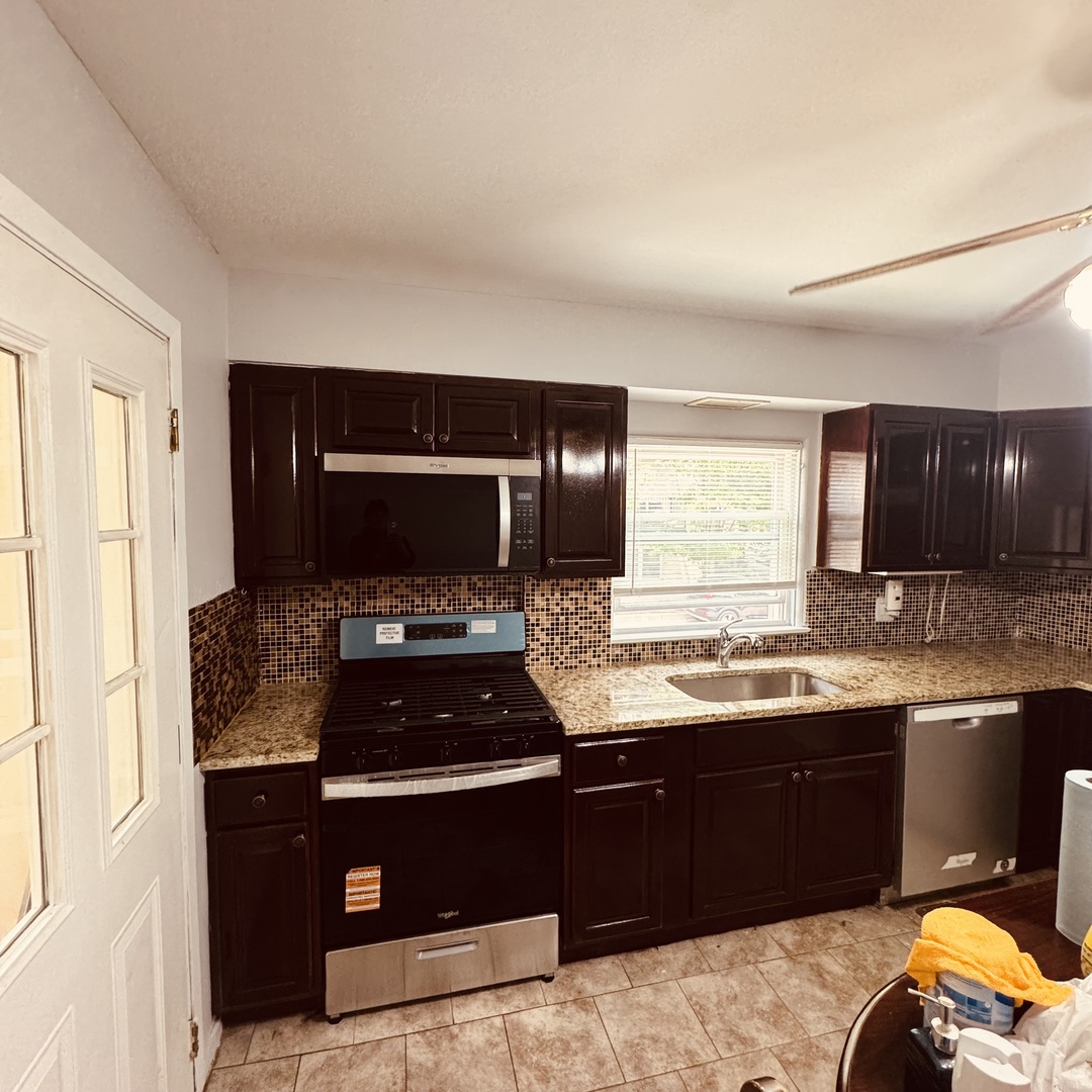 5544 N Campbell Avenue Unit: 1C