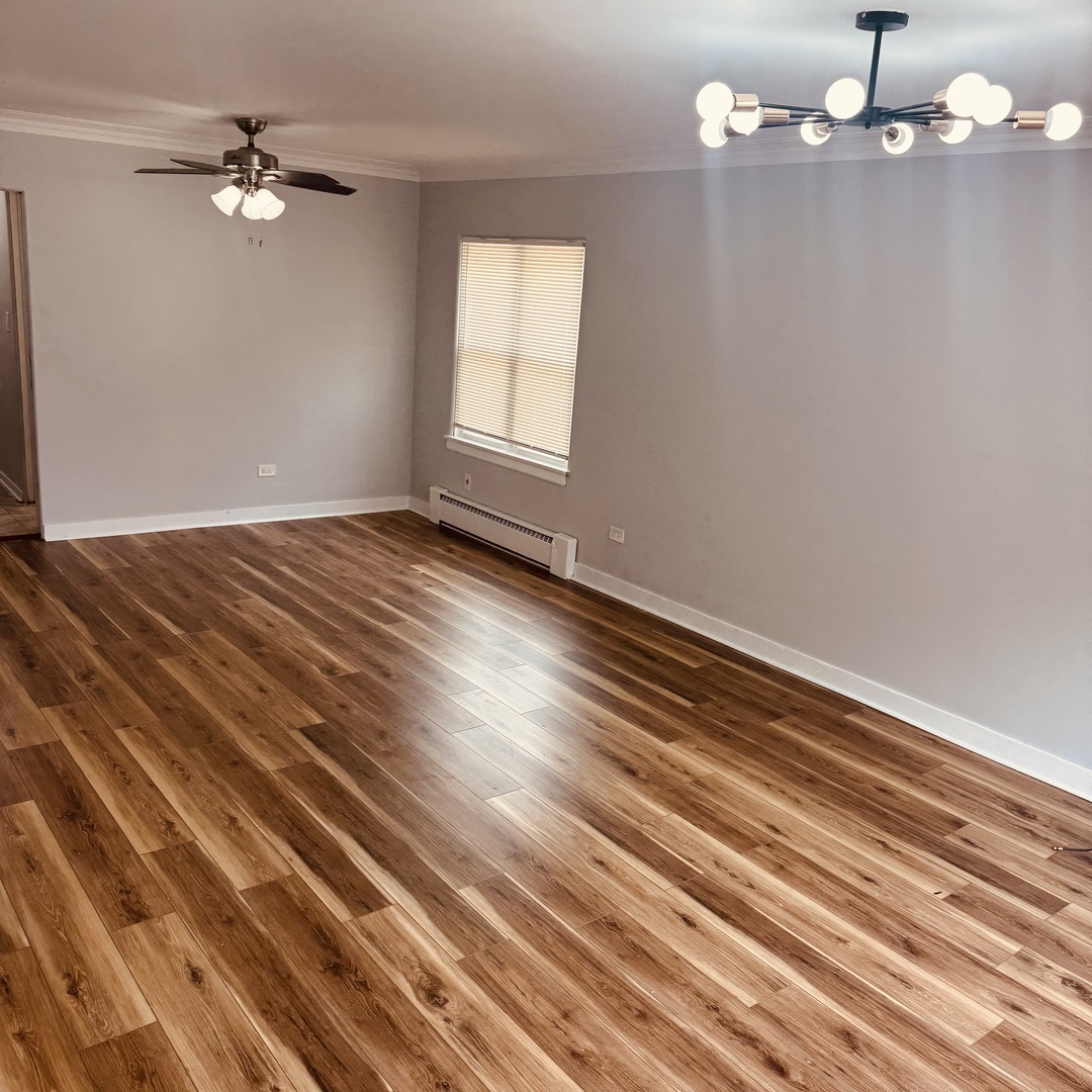 5544 N Campbell Avenue Unit: 1C