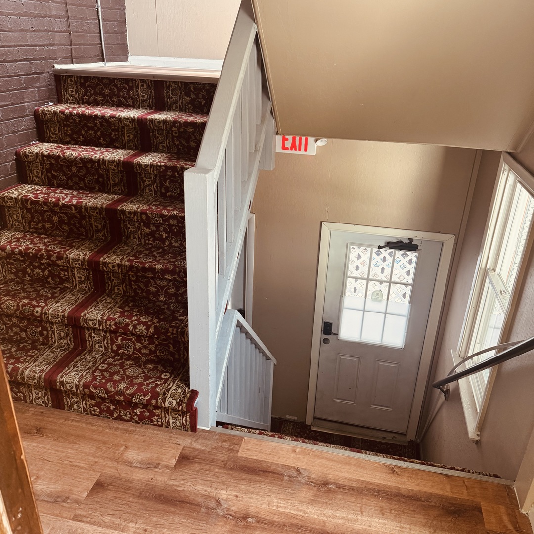 5544 N Campbell Avenue Unit: 1C