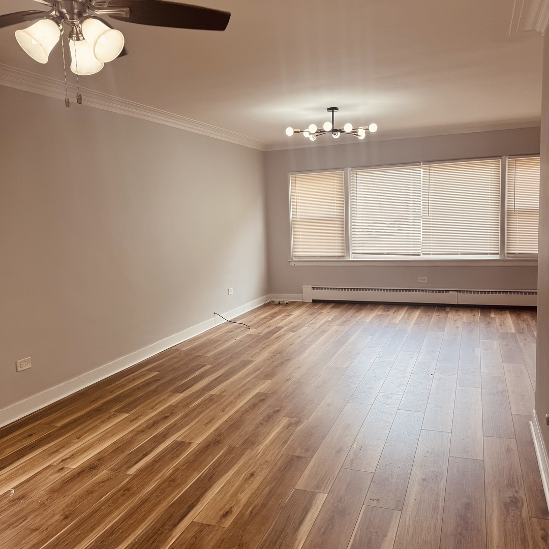 5544 N Campbell Avenue Unit: 1C