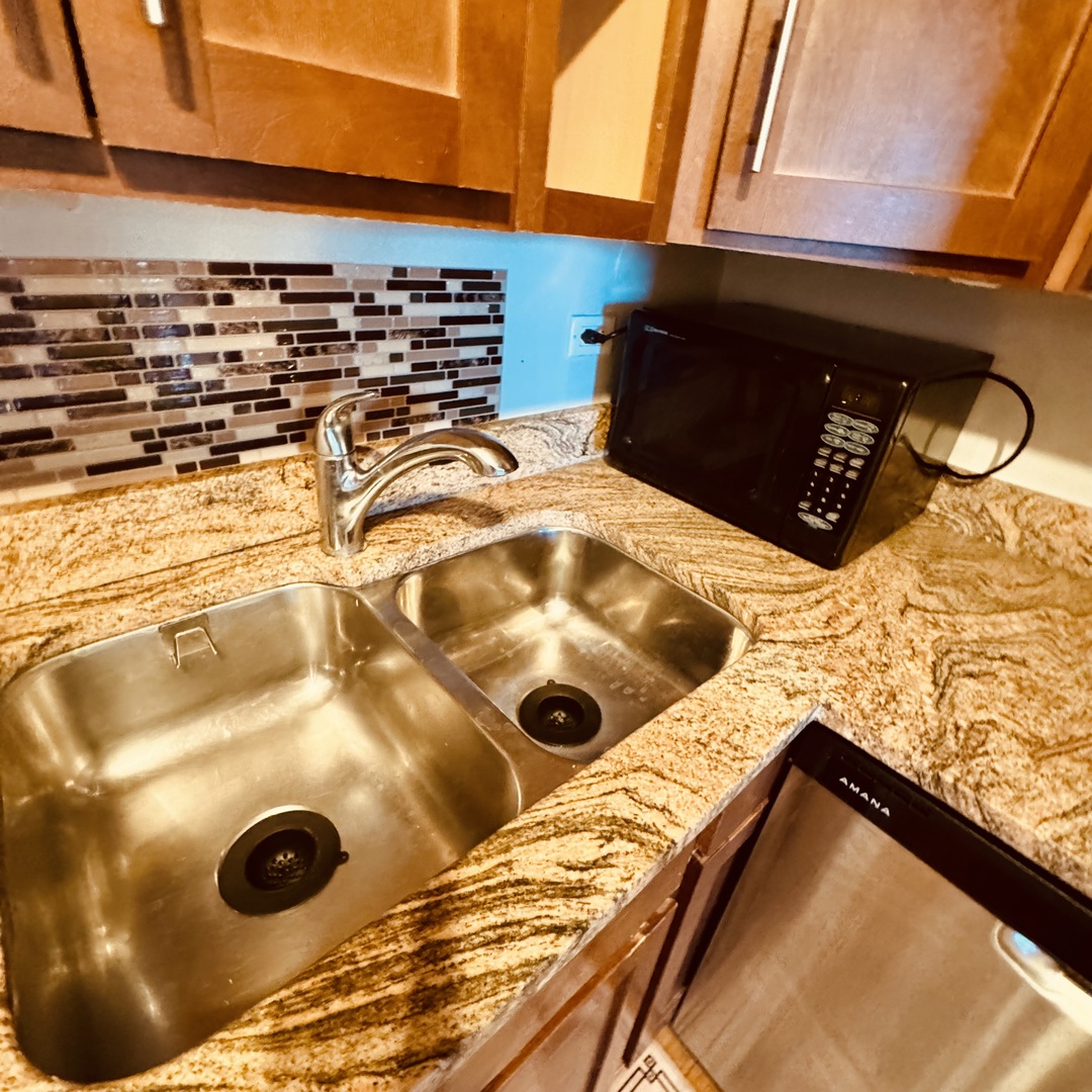5306 N Cumberland Avenue Unit: 507