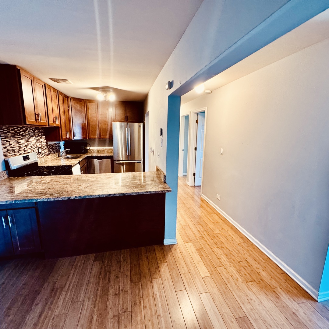5306 N Cumberland Avenue Unit: 507