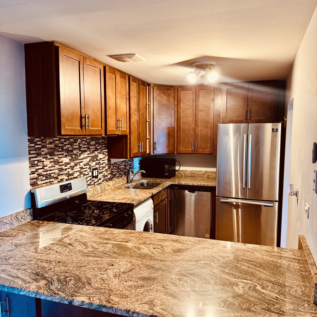 5306 N Cumberland Avenue Unit: 507