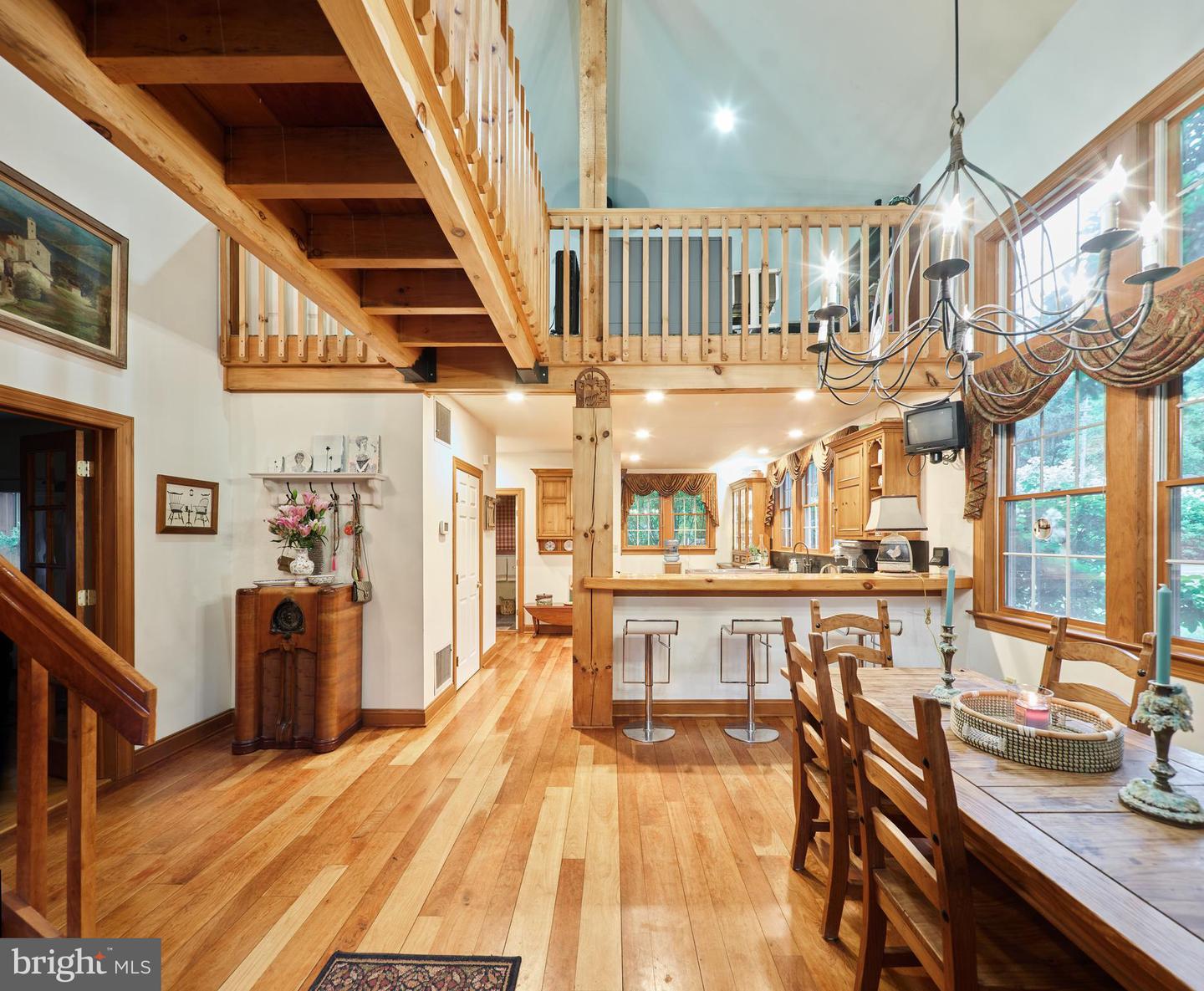 1090 Almshouse Rd