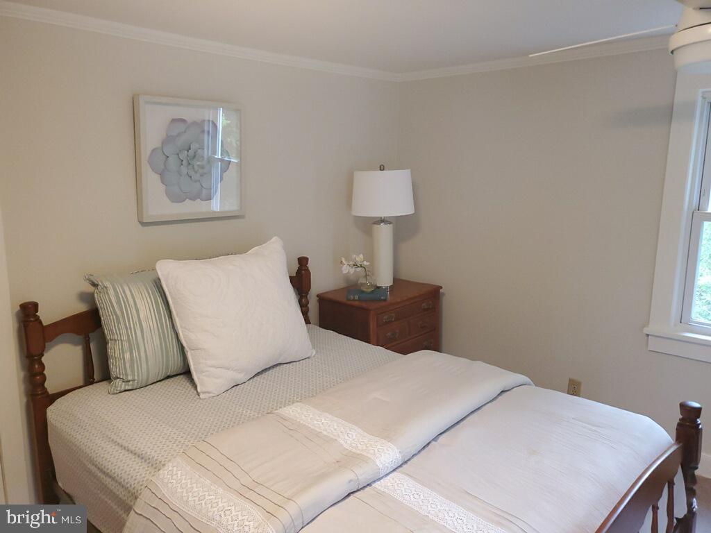 56 N Edgewater Ave