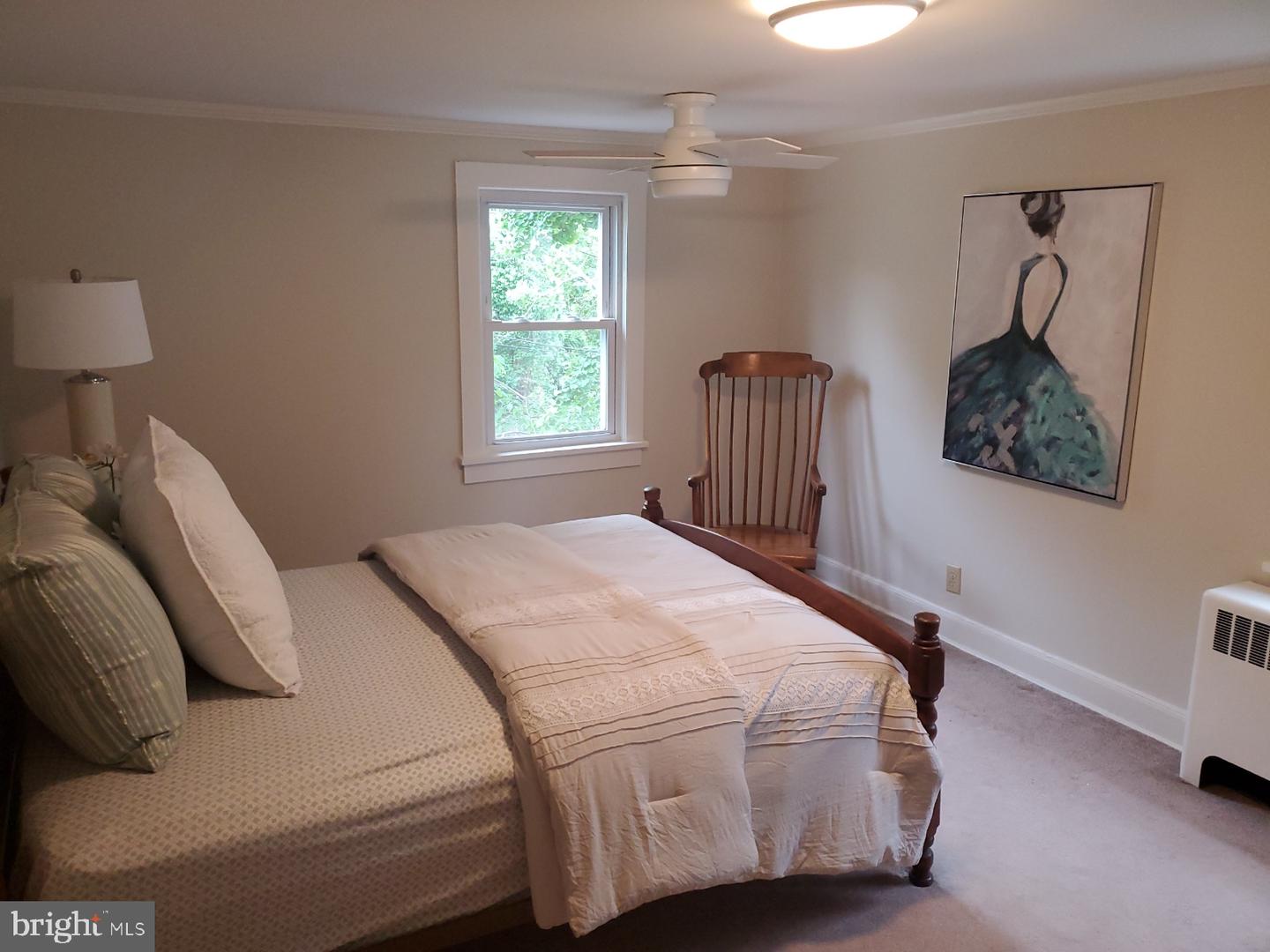 56 N Edgewater Ave