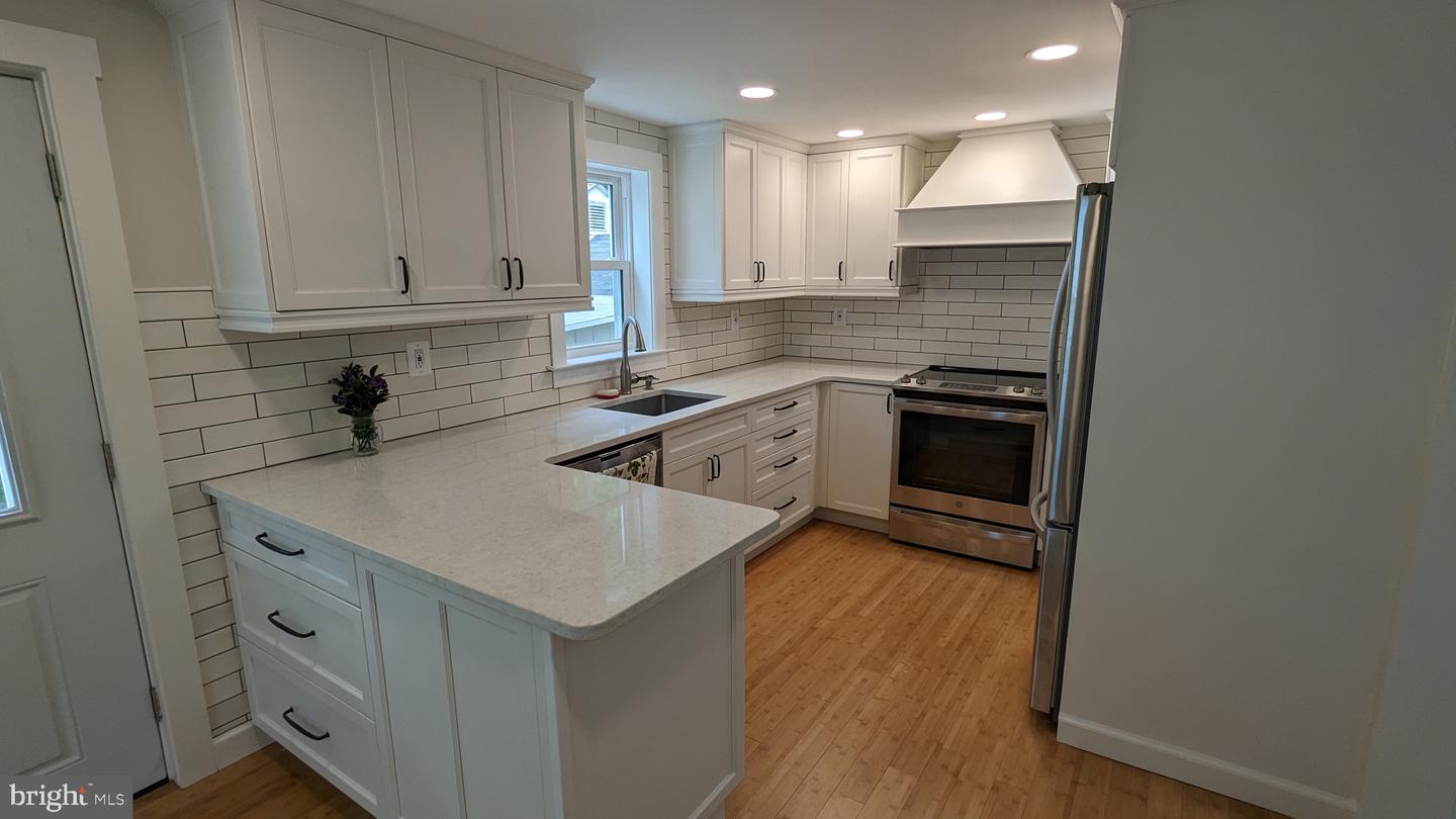 56 N Edgewater Ave