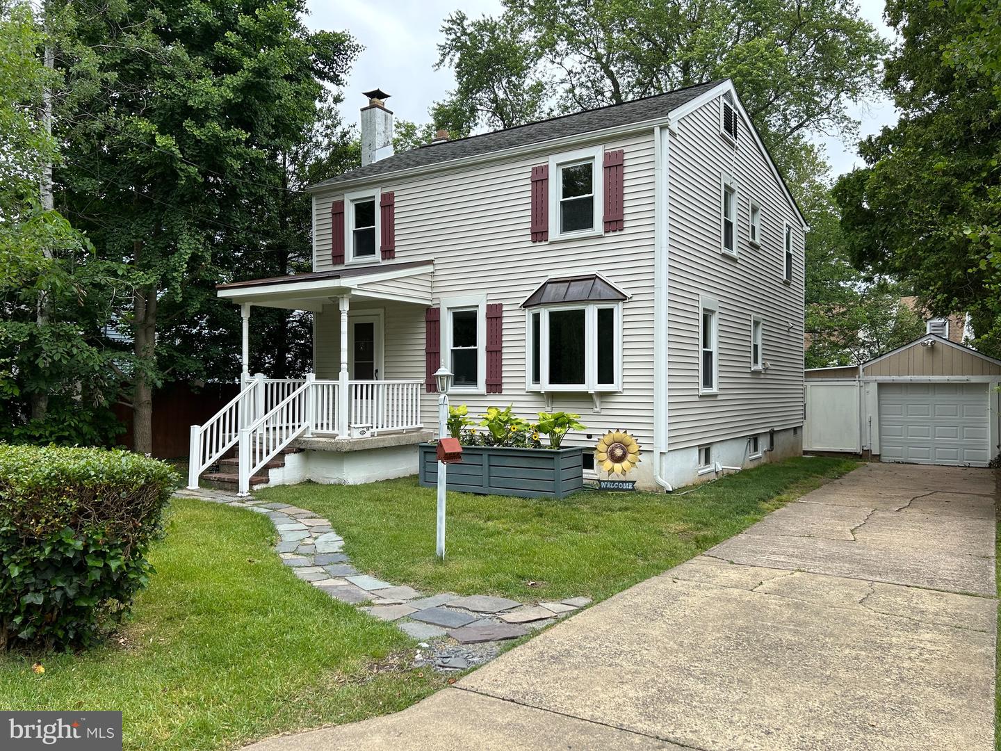 56 N Edgewater Ave
