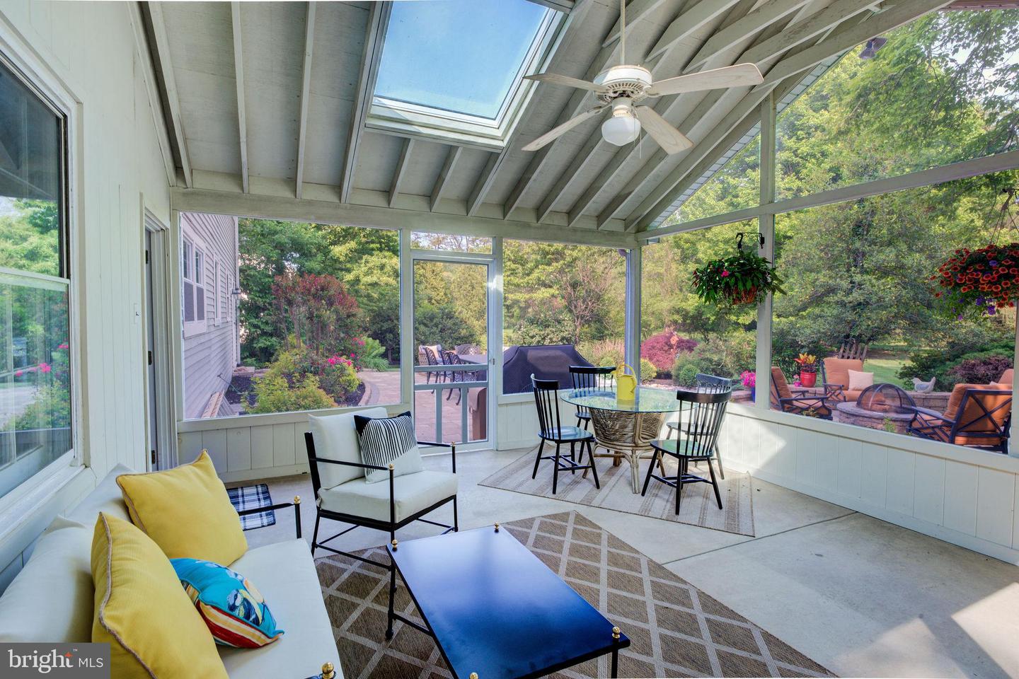 62 Countryside Dr