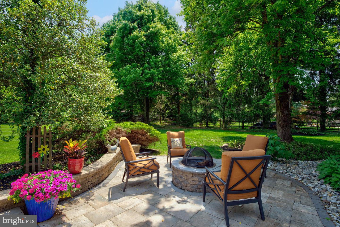 62 Countryside Dr
