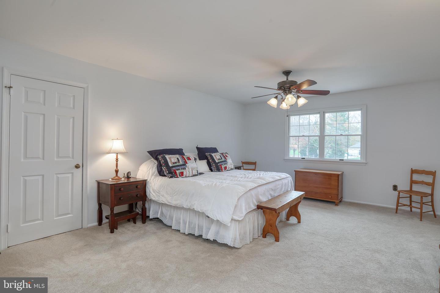1379 Heller Dr