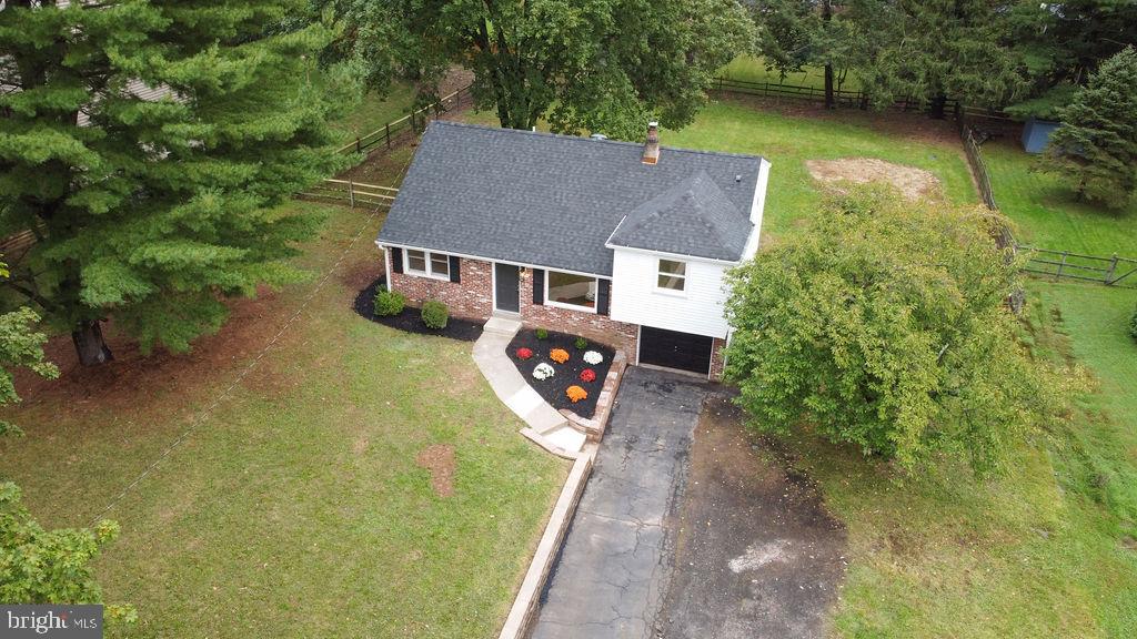139 W Sandy Ridge Rd
