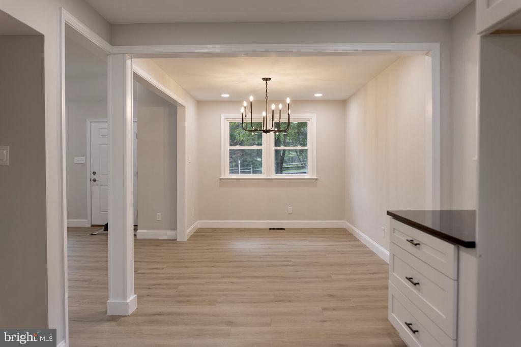 139 W Sandy Ridge Rd