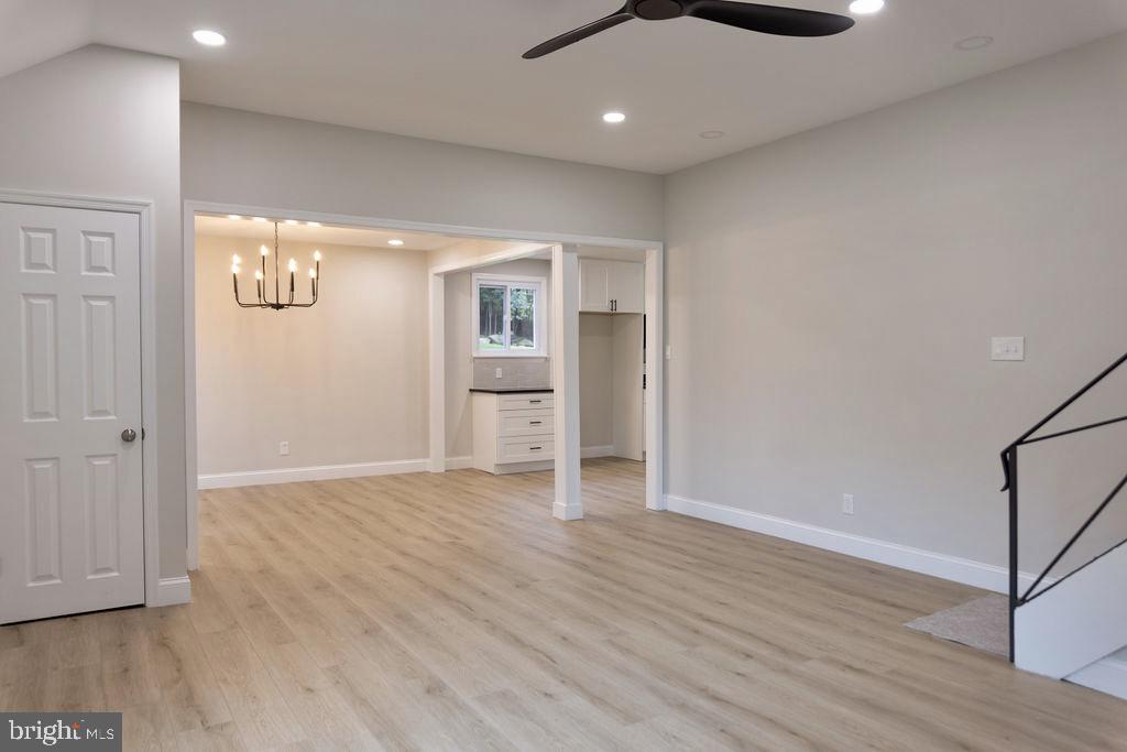 139 W Sandy Ridge Rd