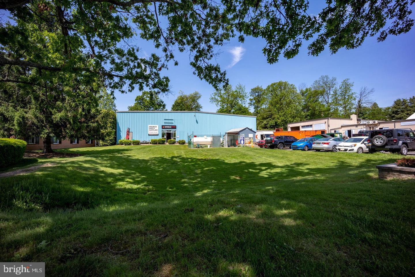 190 & 180 S Clinton St