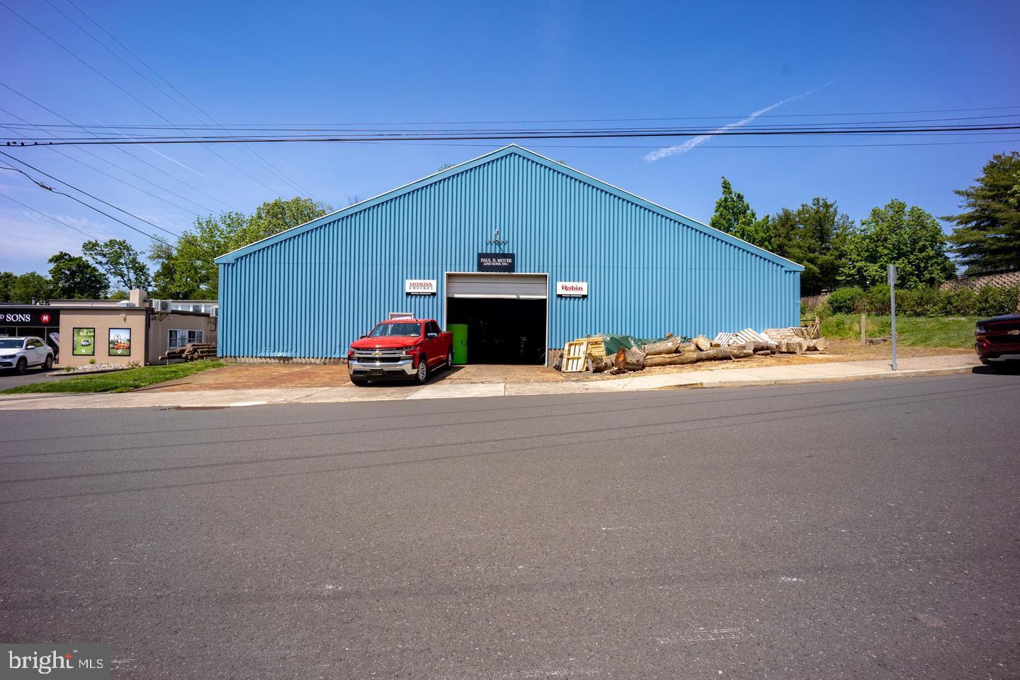 190 & 180 S Clinton St