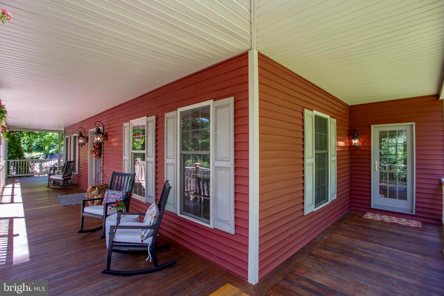 451 Lonely Cottage Rd