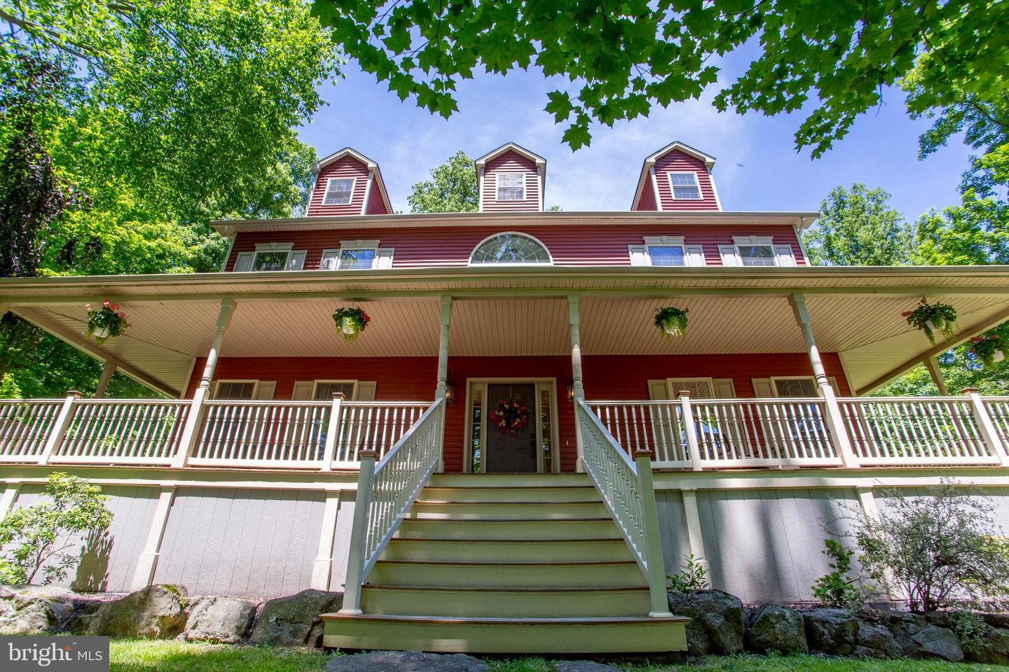 451 Lonely Cottage Rd