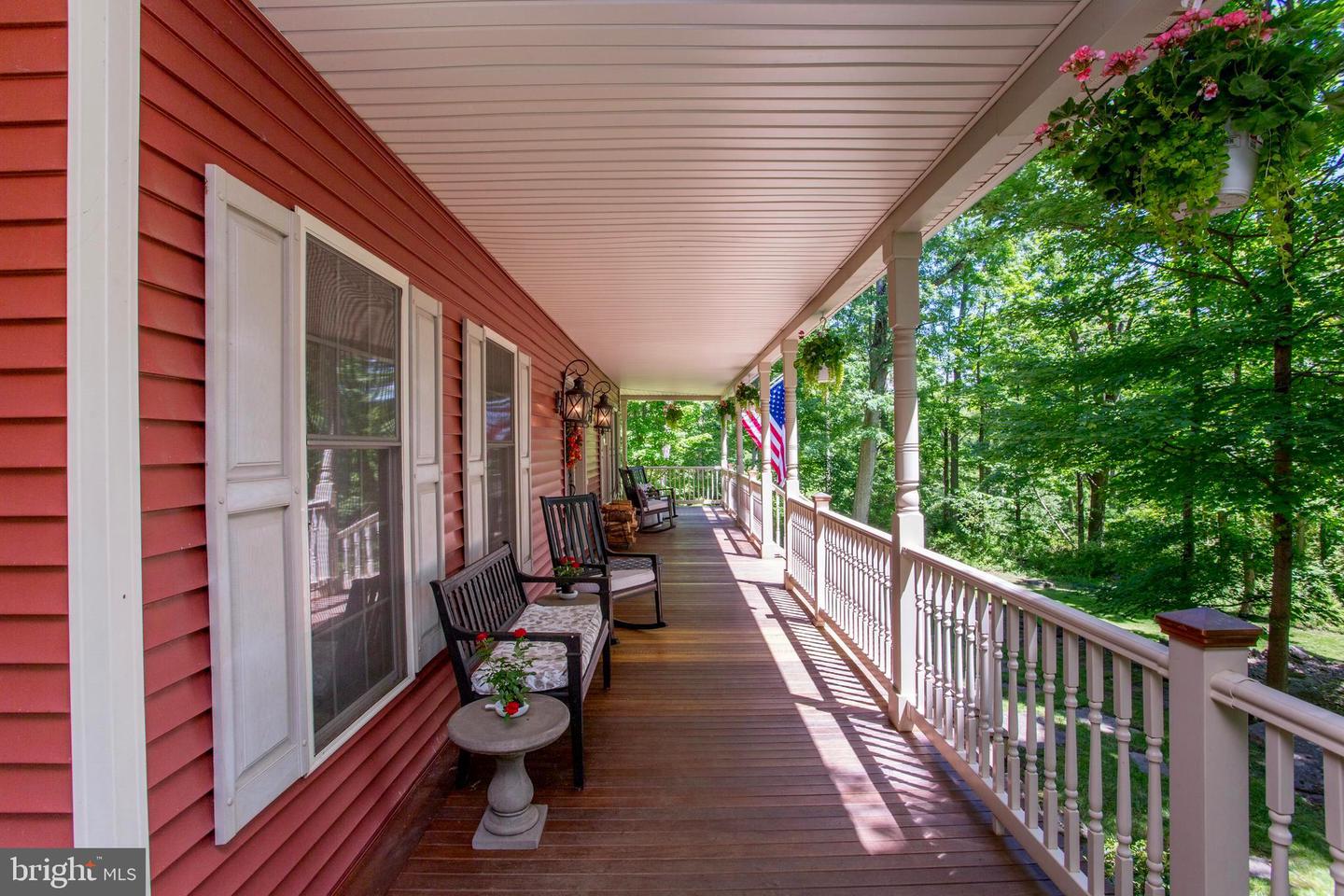 451 Lonely Cottage Rd