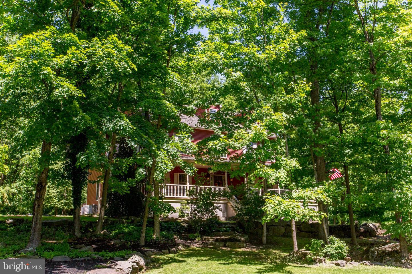 451 Lonely Cottage Rd