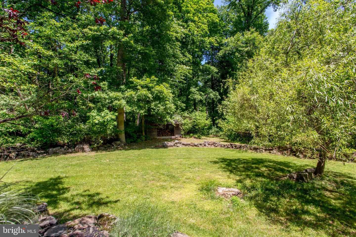 451 Lonely Cottage Rd