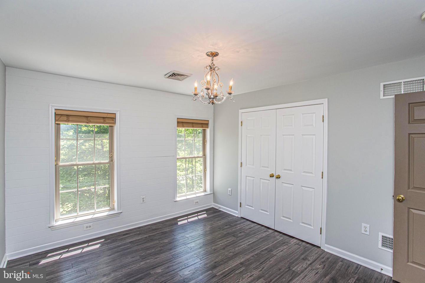 451 Lonely Cottage Rd
