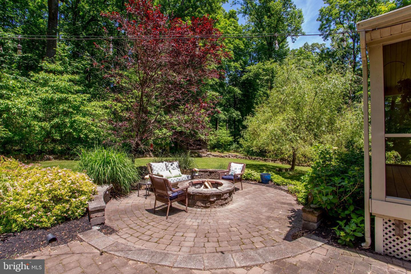 451 Lonely Cottage Rd