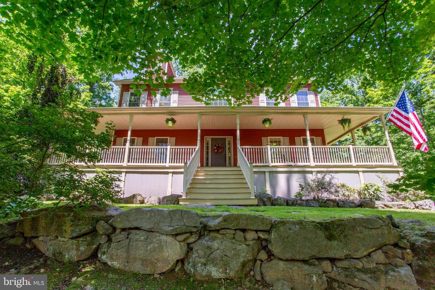 451 Lonely Cottage Rd