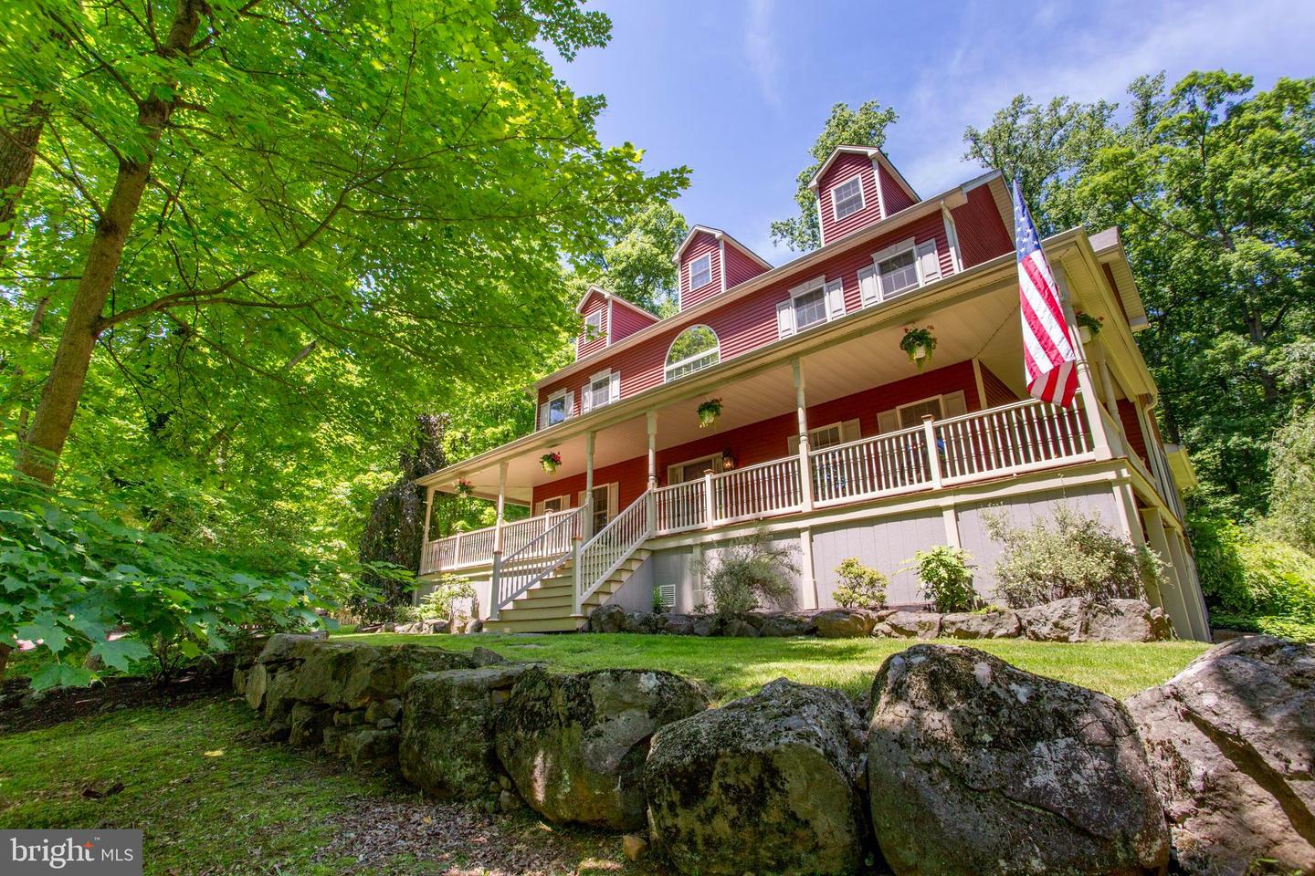 451 Lonely Cottage Rd