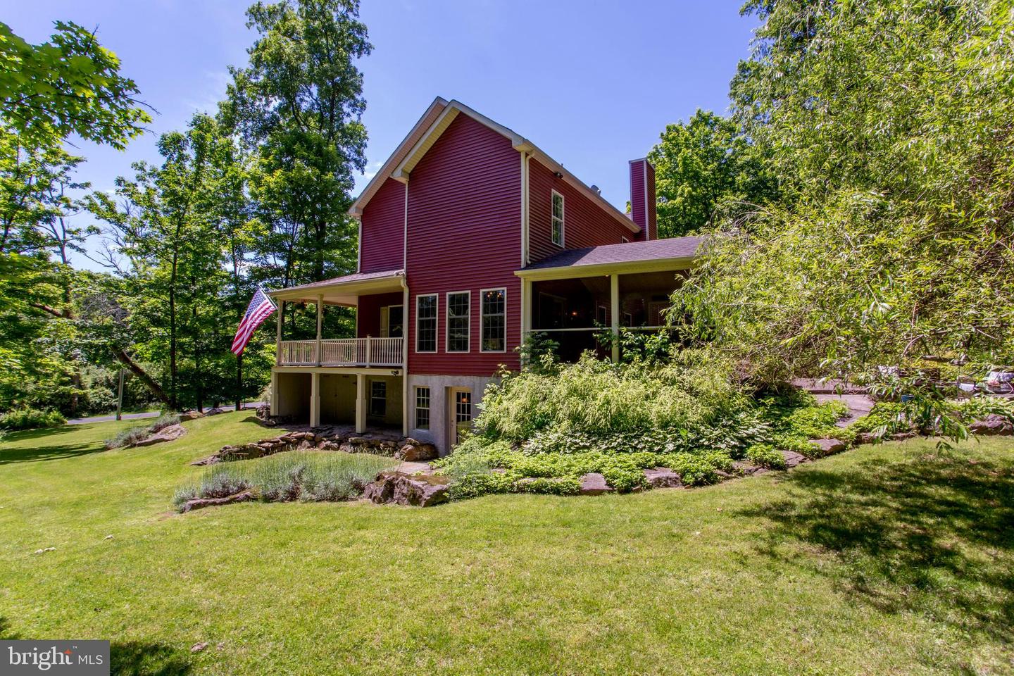 451 Lonely Cottage Rd