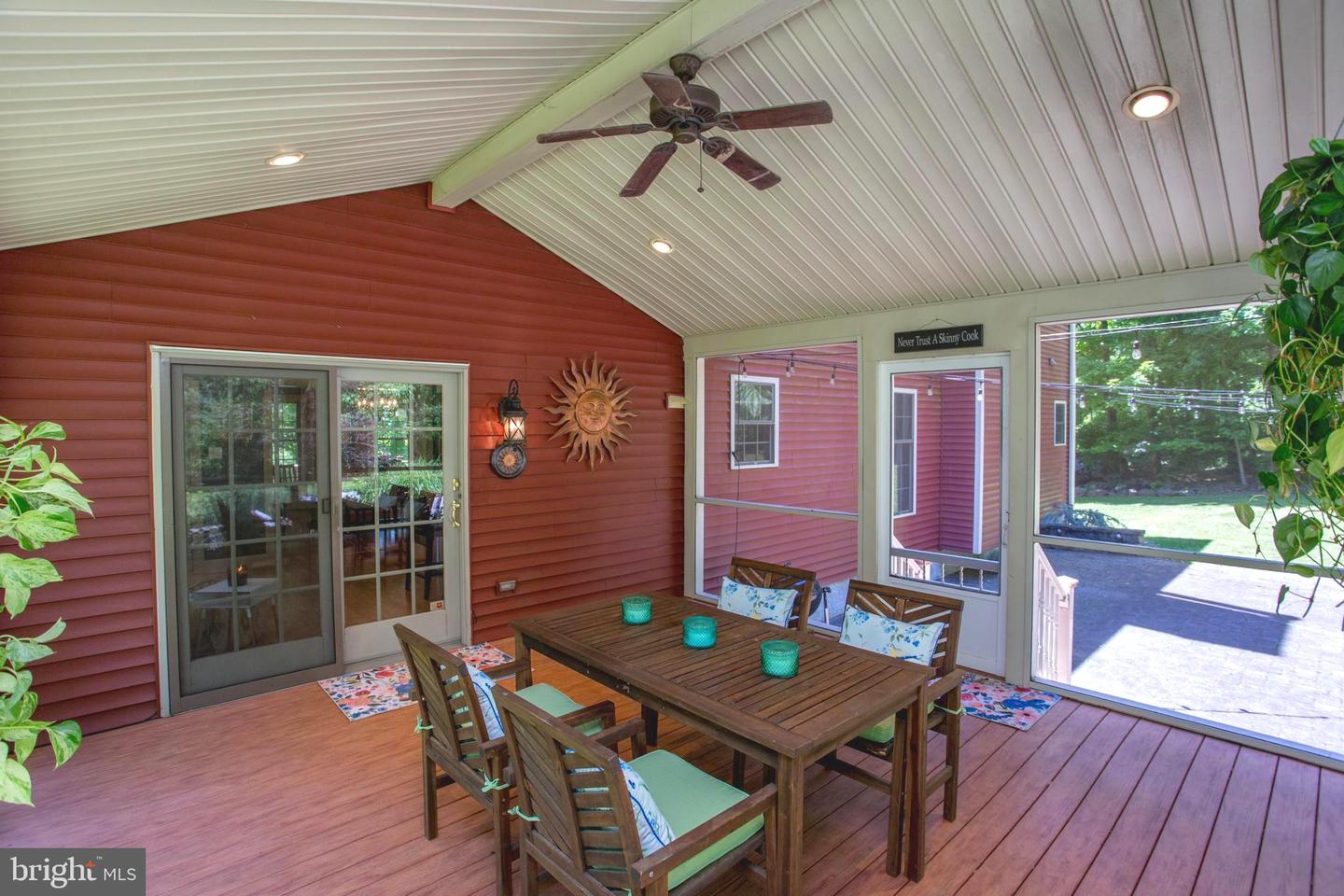 451 Lonely Cottage Rd