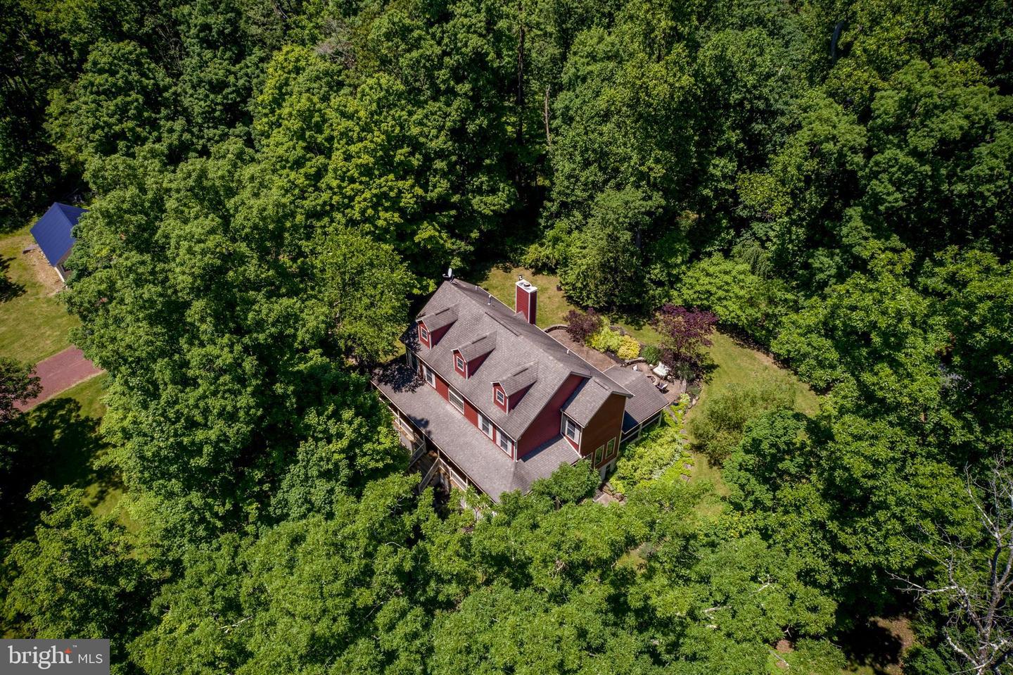 451 Lonely Cottage Rd
