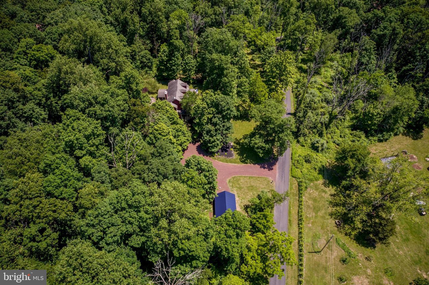 451 Lonely Cottage Rd